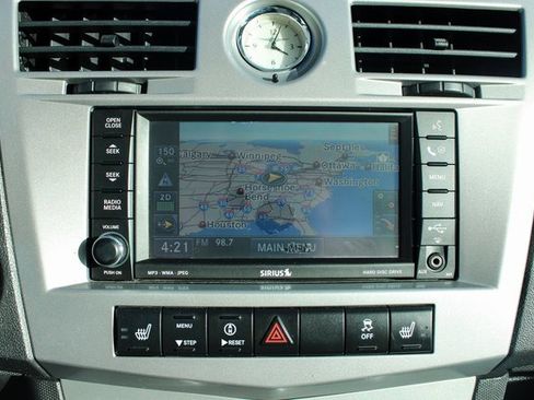 Used 2010 Chrysler Sebring Limited image 20