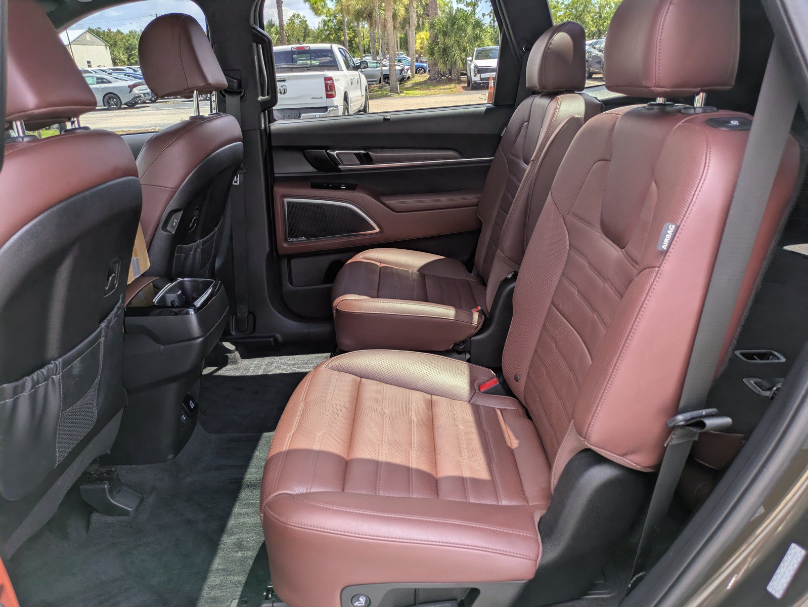 Certified 2023 Kia Telluride SX Prestige AWD/4WD image 12