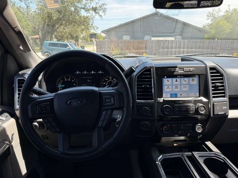 Used 2016 Ford F150 XLT w/ Equipment Group 302A Luxury RWD image 15