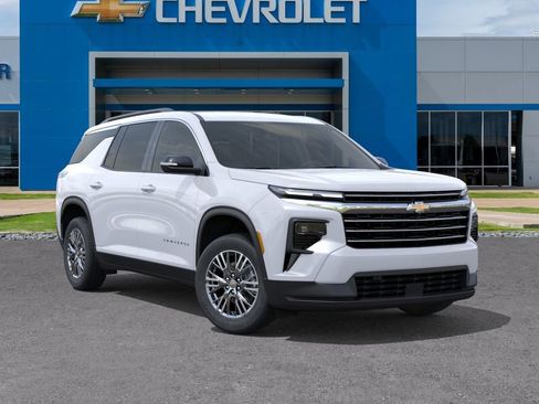 New 2026 Chevrolet Traverse LT w/ Driver Confidence Package FWD image 7