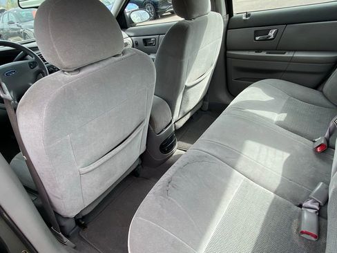 Used 2003 Ford Taurus SES image 32