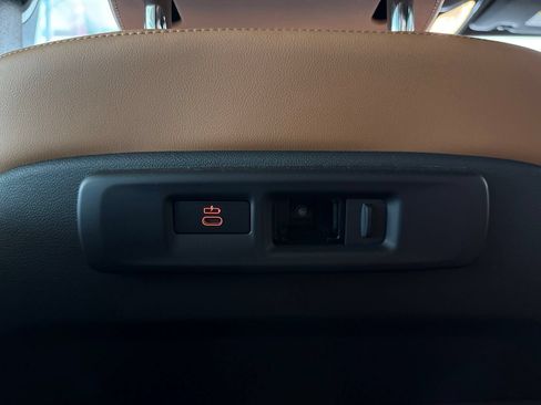 Used 2023 BMW X5 xDrive40i w/ Luxury Seating Package AWD/4WD image 29