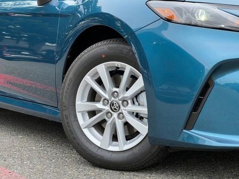 Used 2026 Toyota Camry LE w/ Convenience Package AWD/4WD image 2