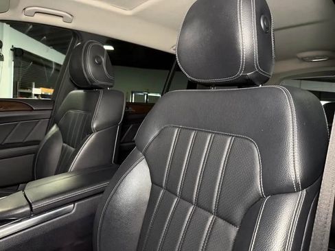 Used 2016 Mercedes-Benz GL 450 4MATIC w/ Premium I Package image 33