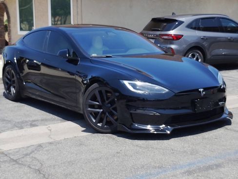 Used 2022 Tesla Model S Plaid AWD/4WD image 24