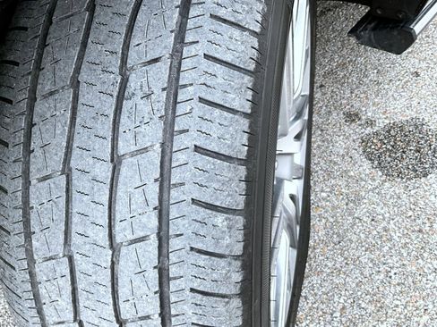 Used 2024 Ford Expedition Max Limited image 26