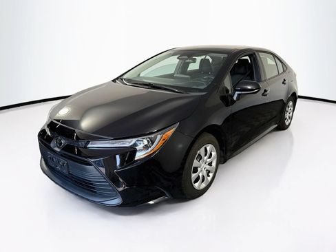 Used 2024 Toyota Corolla LE FWD image 3
