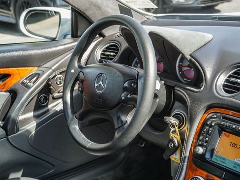 Used 2004 Mercedes-Benz SL 55 AMG image 15