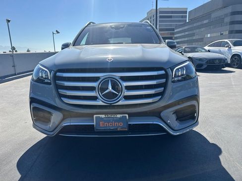 Certified 2025 Mercedes-Benz GLS 450 4MATIC w/ AMG Line Exterior image 2