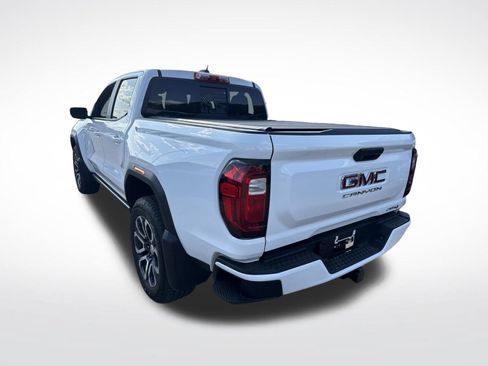 Used 2024 GMC Canyon AT4 AWD/4WD image 10