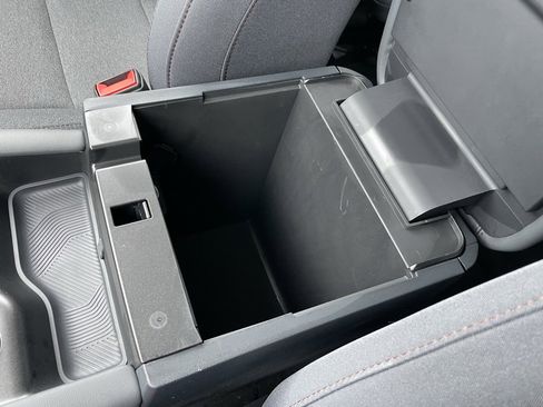 New 2026 Ford Explorer Active image 53