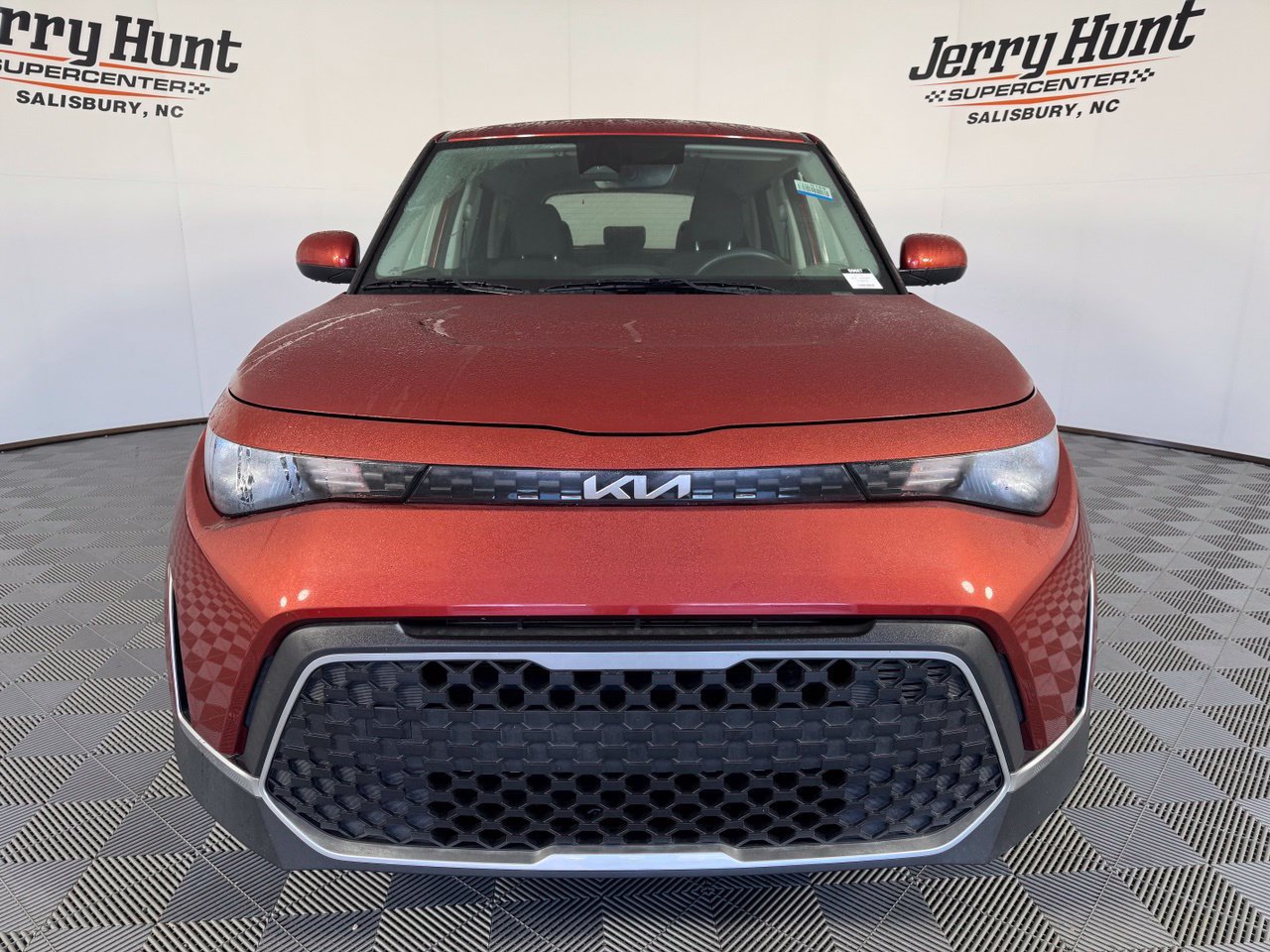 Used 2025 Kia Soul LX w/ LX Technology Package FWD image 5