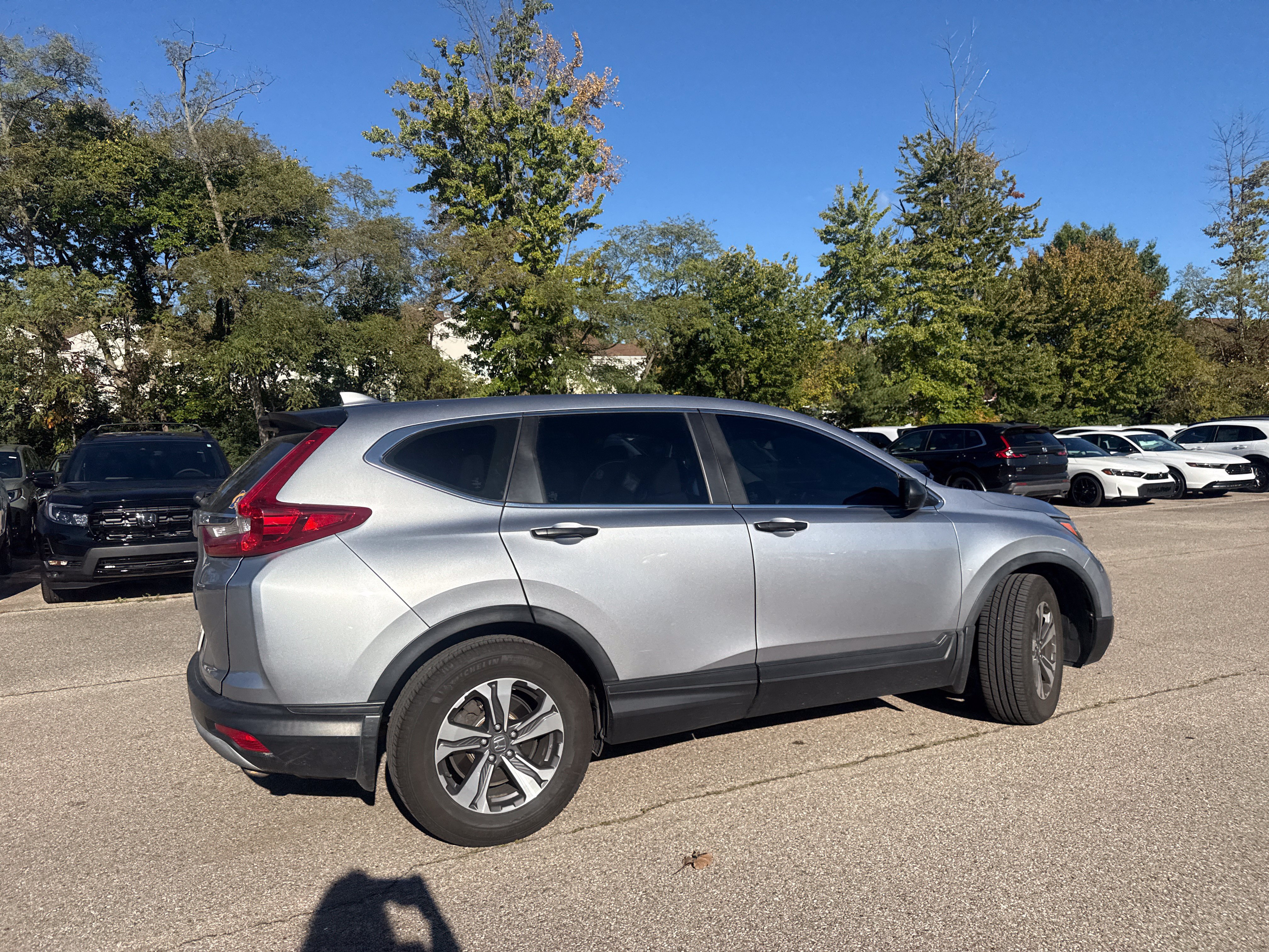 Used 2017 Honda CR-V LX image 25