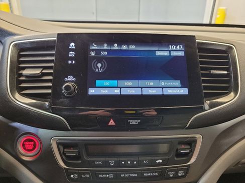 Used 2020 Honda Pilot EX image 25