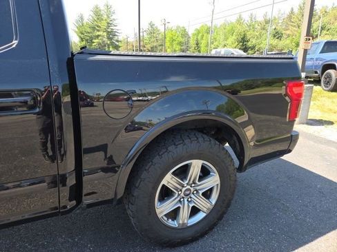 Used 2019 Ford F150 Lariat w/ Equipment Group 502A Luxury AWD/4WD image 16