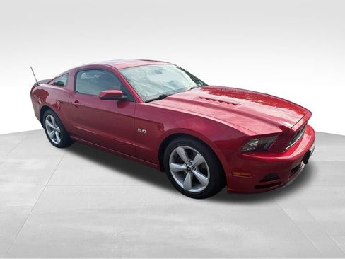 Used 2013 Ford Mustang GT image 8