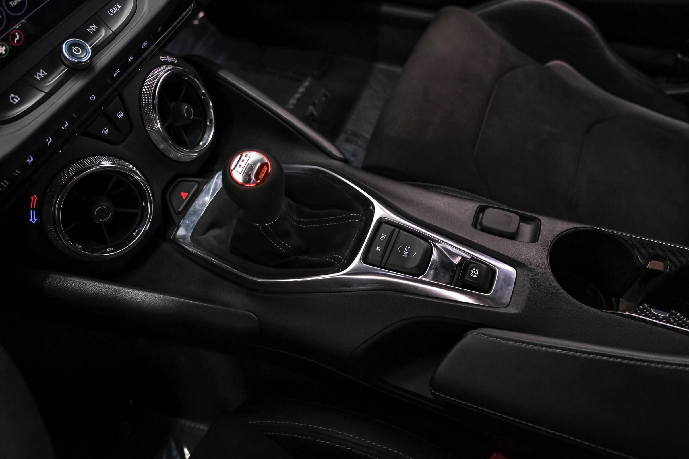 Used 2019 Chevrolet Camaro SS RWD image 24