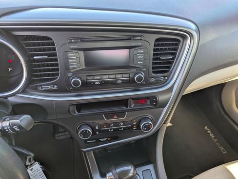Used 2015 Kia Optima LX image 15