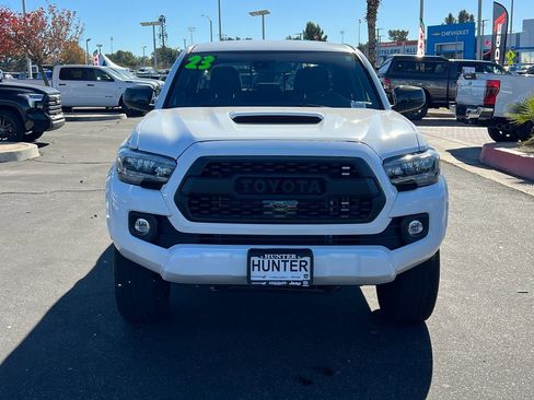 Used 2023 Toyota Tacoma TRD Sport image 9