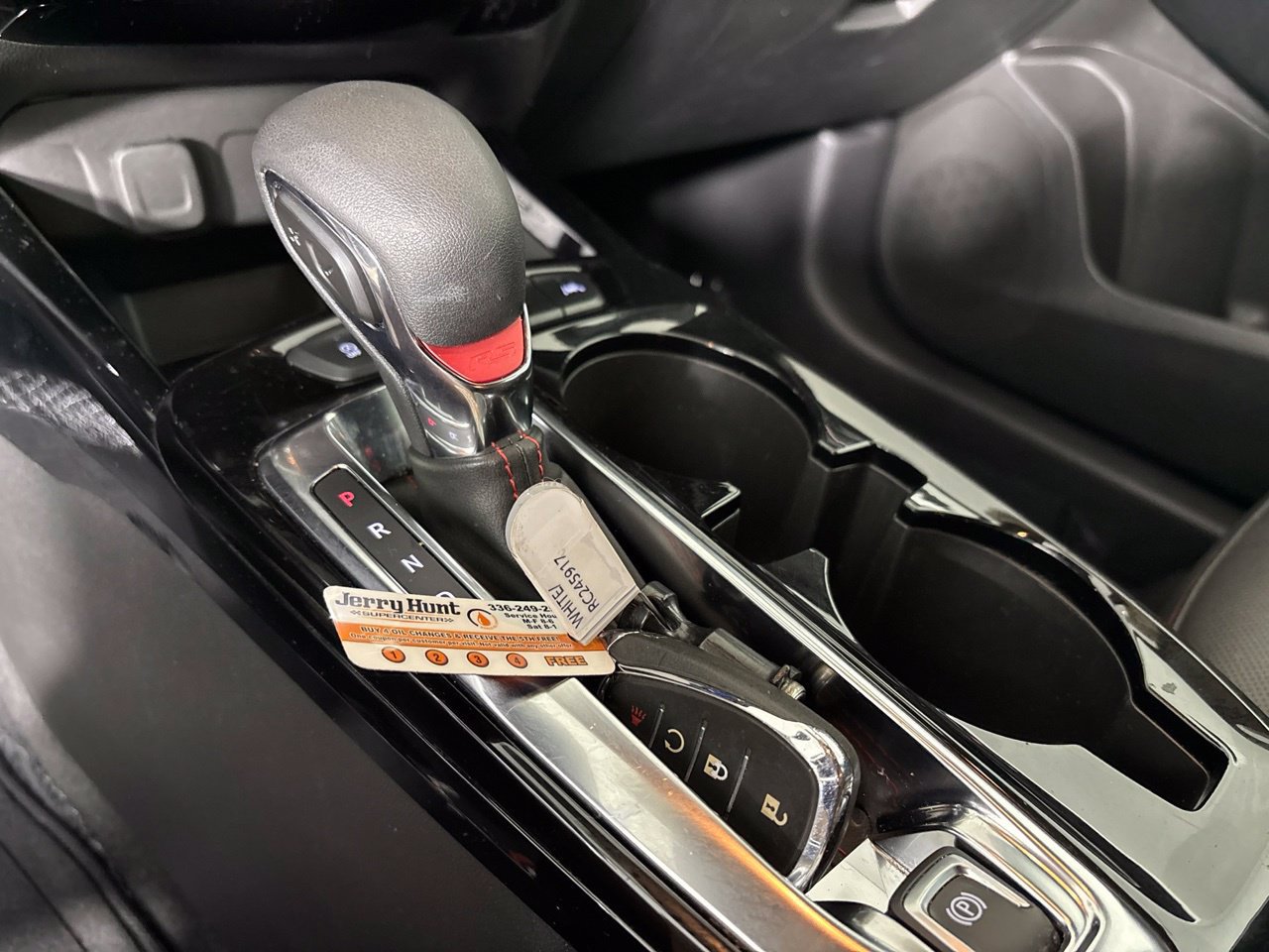 Used 2024 Chevrolet Trax RS FWD image 19