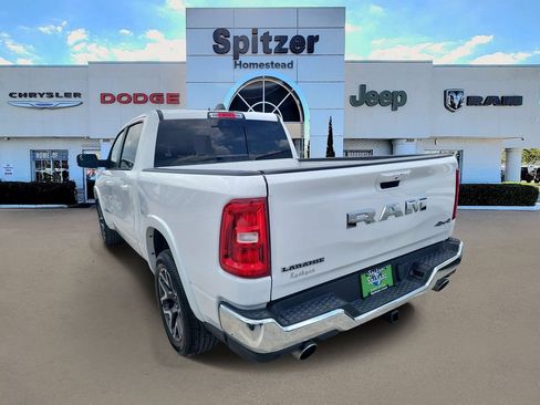 Used 2025 RAM 1500 Laramie AWD/4WD image 4