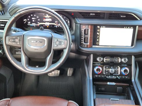 Certified 2023 GMC Yukon XL Denali Ultimate image 29