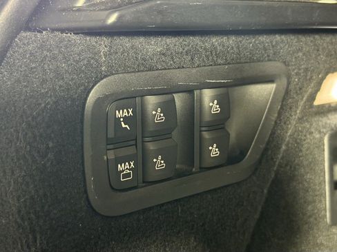 Used 2022 BMW X7 xDrive40i AWD/4WD image 46