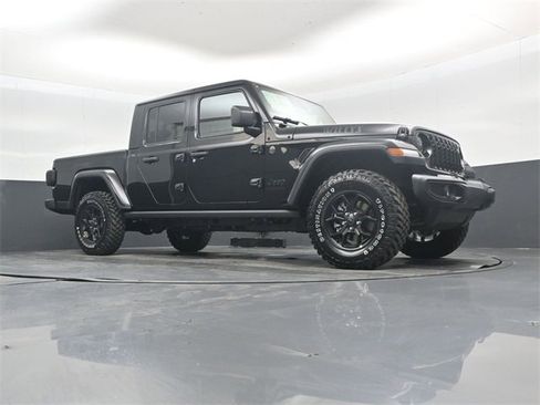 New 2026 Jeep Gladiator Willys image 37