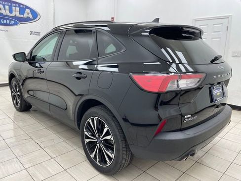 Used 2022 Ford Escape SE w/ SE Sport Appearance Package AWD/4WD image 20