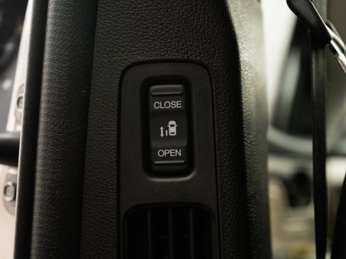 Used 2025 Honda Odyssey Elite image 44