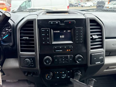 Used 2020 Ford F550 4x4 Regular Cab Super Duty image 14