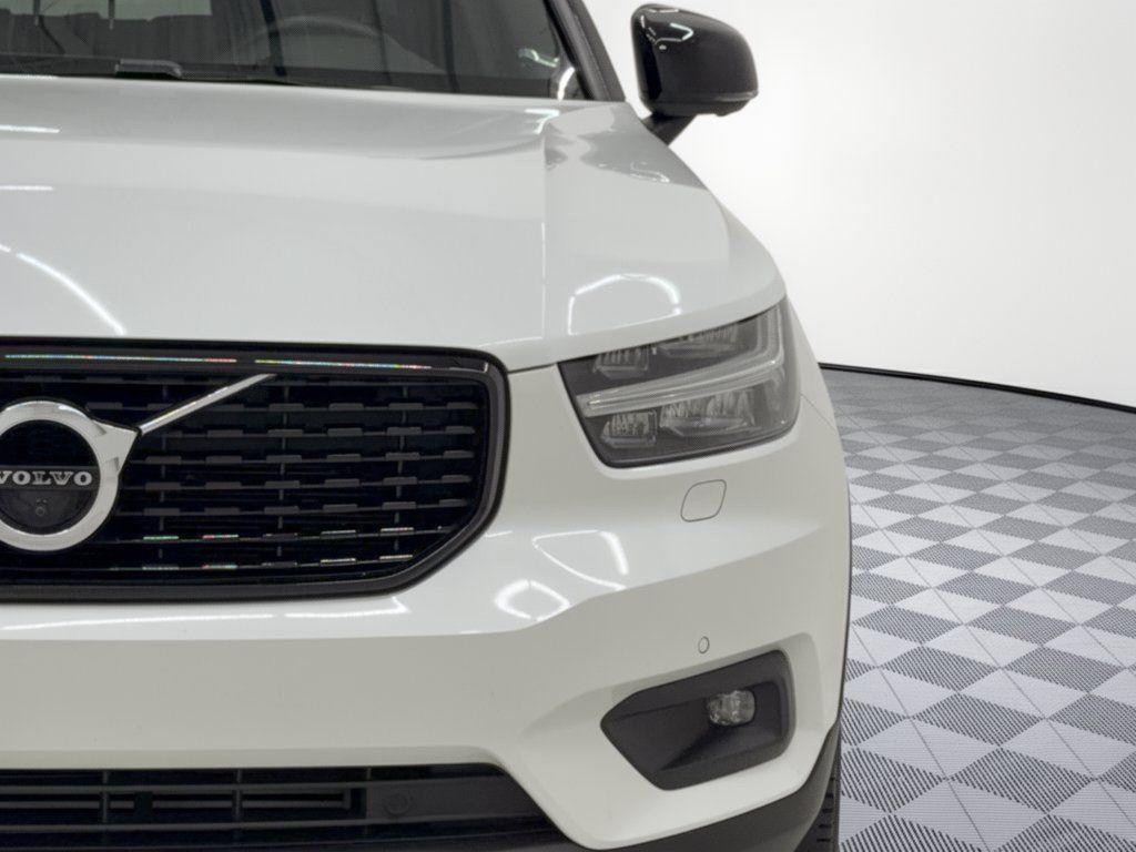 Used 2020 Volvo XC40 T5 R-Design w/ Protection Package Premier AWD/4WD image 12