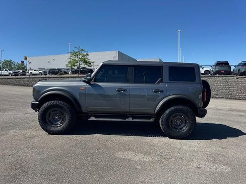 Used 2025 Ford Bronco Badlands AWD/4WD image 8