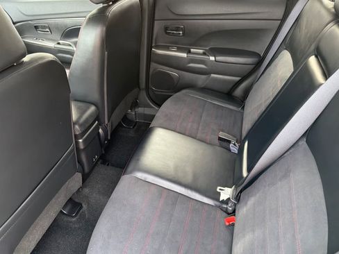 Used 2024 Mitsubishi Outlander Sport SE image 4