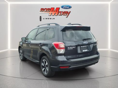 Used 2018 Subaru Forester 2.5i Premium w/ All-Weather Package AWD/4WD image 6
