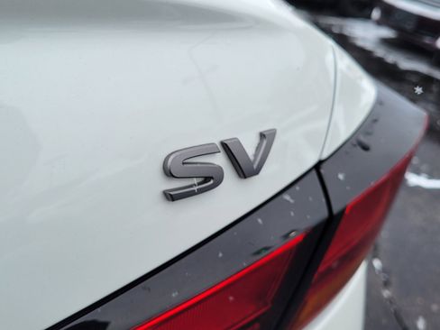 Used 2024 Nissan Altima 2.5 SV w/ SV Premium Package image 6