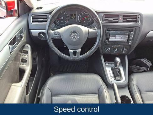 Used 2014 Volkswagen Jetta SE FWD image 3