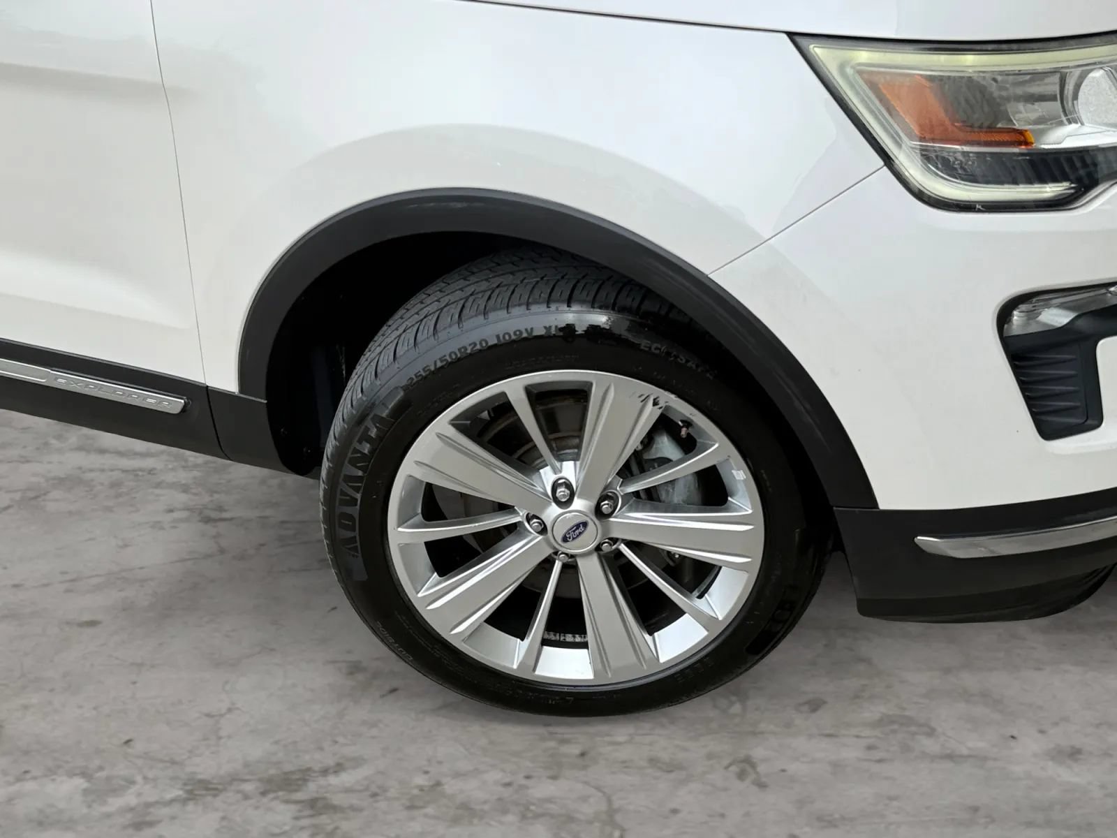 Used 2019 Ford Explorer Limited w/ Class III Trailer Tow Package AWD/4WD image 46
