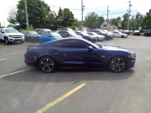 Used 2018 Ford Mustang GT RWD image 5