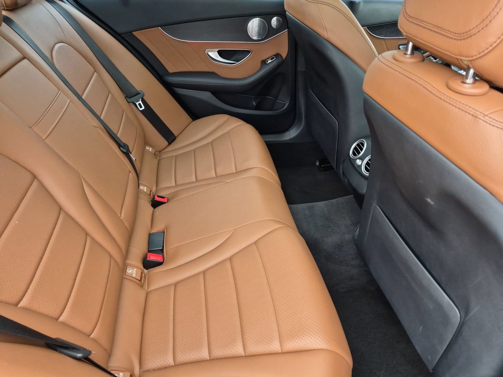 Used 2021 Mercedes-Benz C 300 4MATIC Sedan image 31