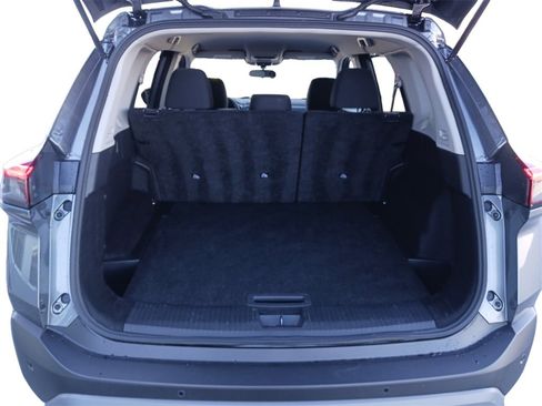 Used 2023 Nissan Rogue S image 13