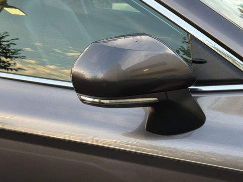 Used 2024 Toyota Camry SE FWD image 9