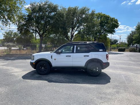 New 2025 Ford Bronco Sport Badlands w/ Badlands Tech Package AWD/4WD image 2