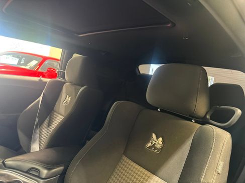 Used 2018 Dodge Challenger R/T Scat Pack RWD image 4