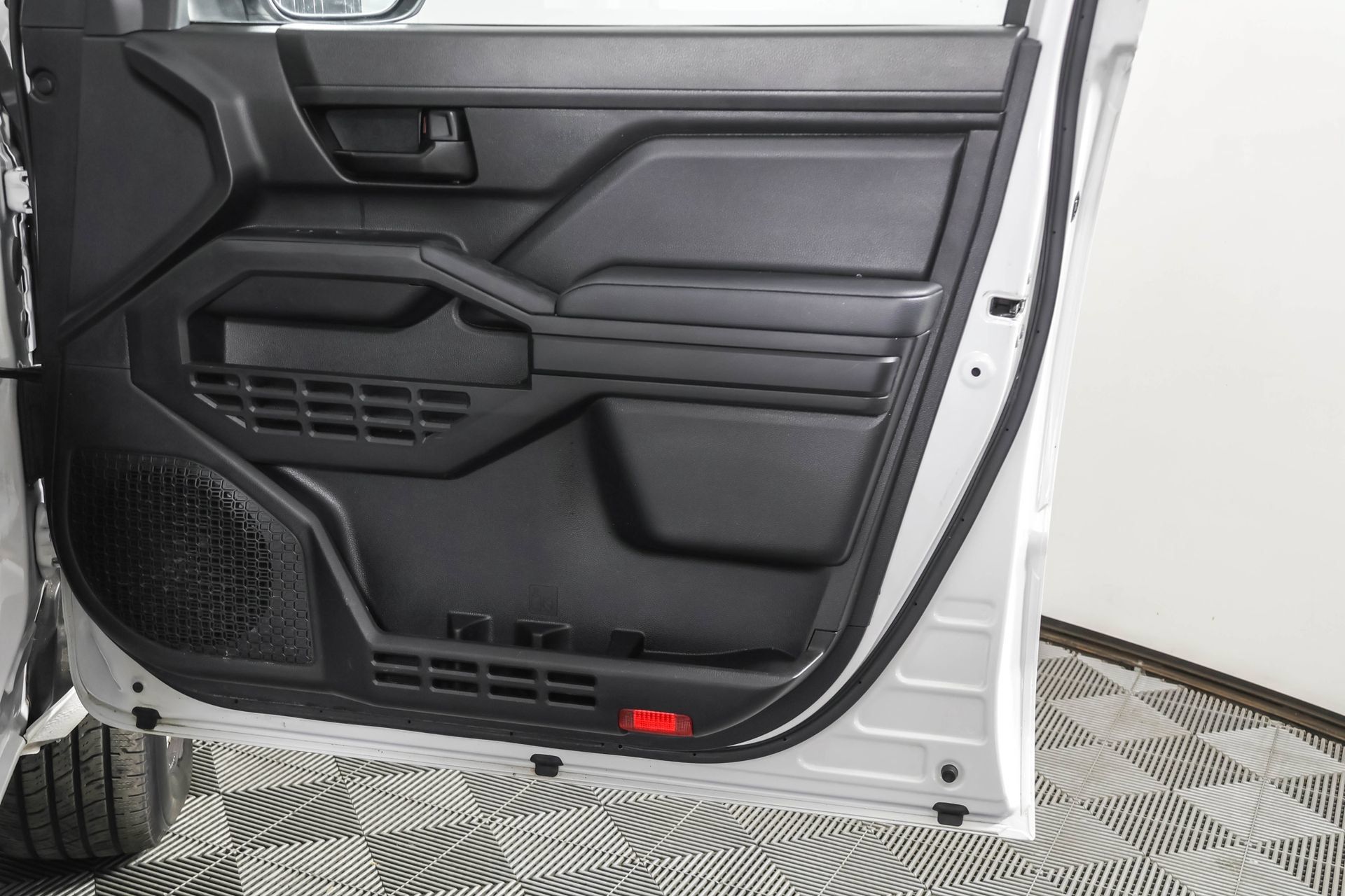 Used 2024 Toyota Tacoma SR RWD image 42