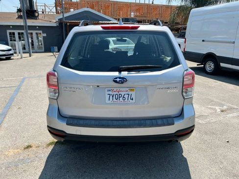 Used 2017 Subaru Forester 2.5i w/ Alloy Wheel Package image 6