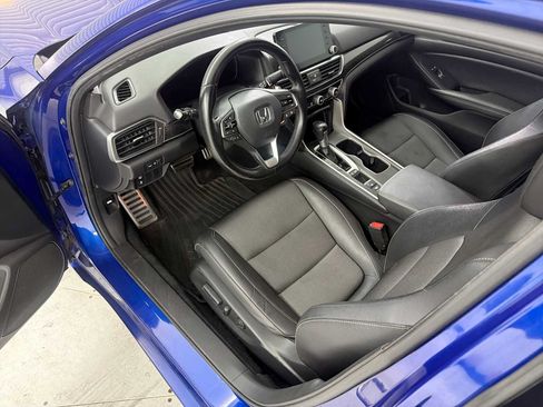 Used 2019 Honda Accord Sport image 11
