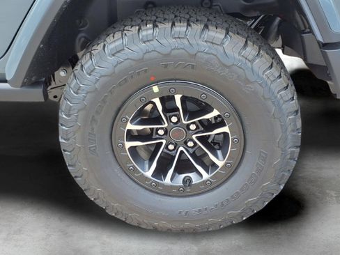 New 2026 Jeep Wrangler Unlimited Rubicon AWD/4WD image 7