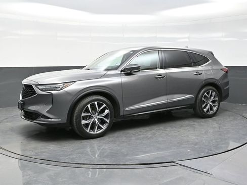 Used 2023 Acura MDX SH-AWD w/ Technology Package image 3