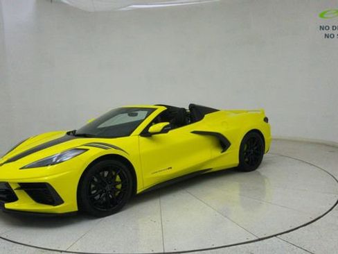 Used 2024 Chevrolet Corvette Stingray Premium Conv w/ Z51 Performance Package RWD image 62